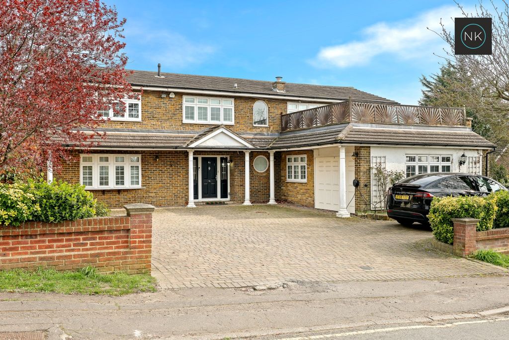 Property photo 1 of 46 2225161