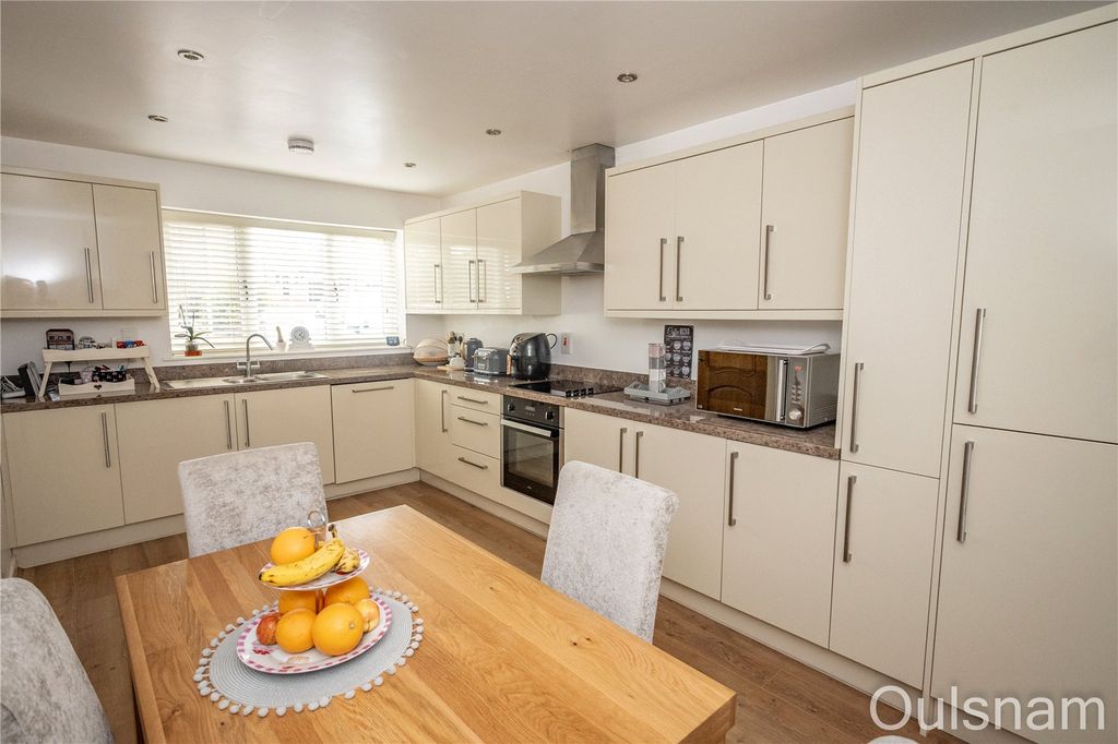 Property photo 3 of 22 Picture No. 15