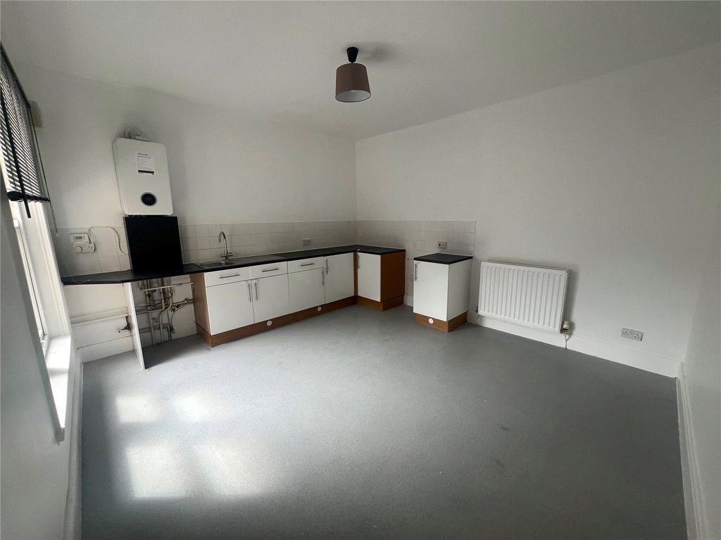 Property photo 3 of 16 Picture No. 08