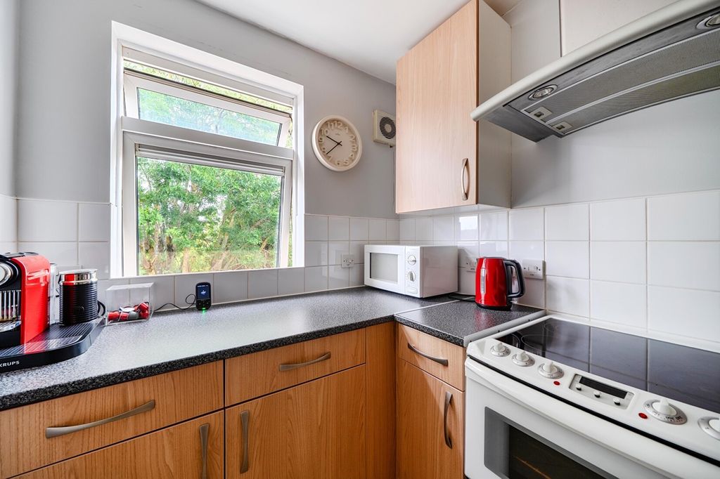 Property photo 3 of 13 Kitchen