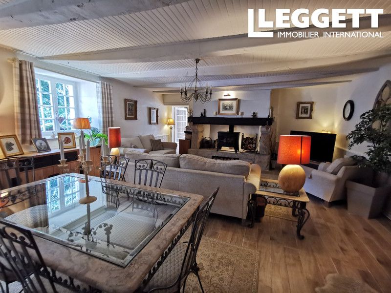 Property photo 3 of 10