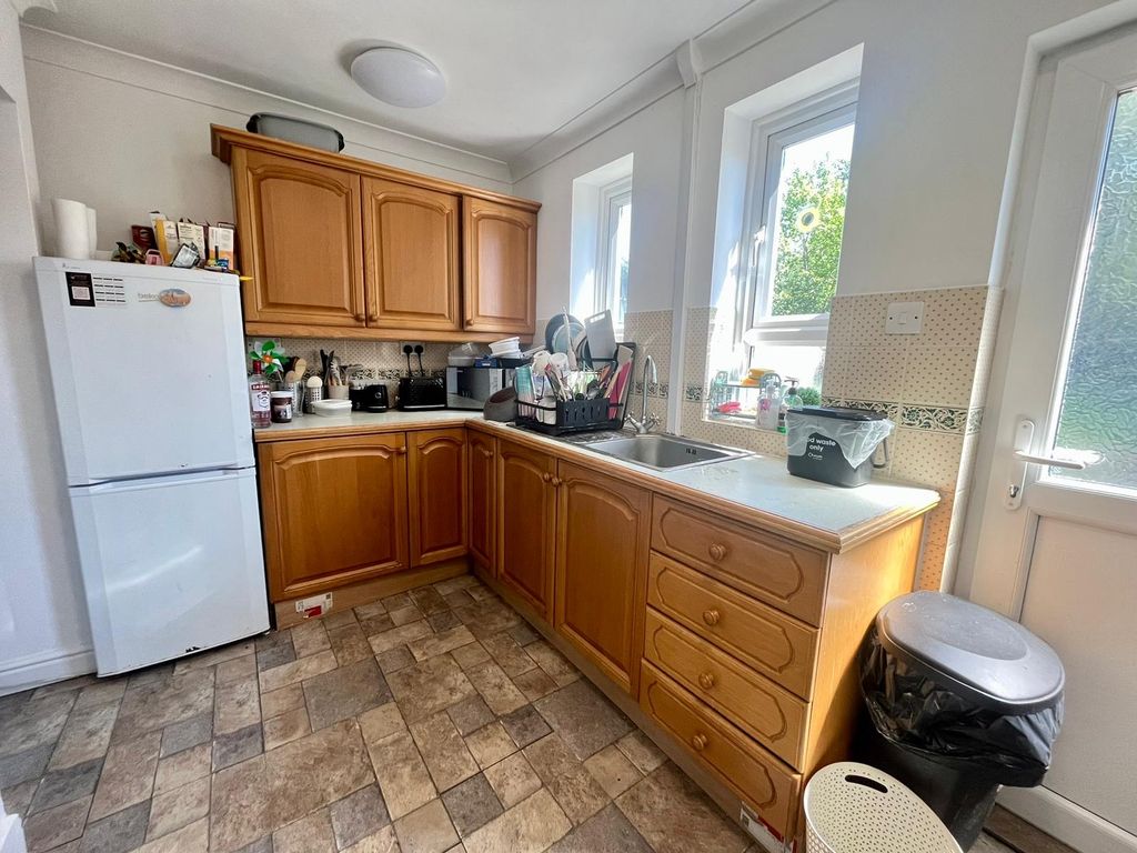 Property photo 2 of 13 Image