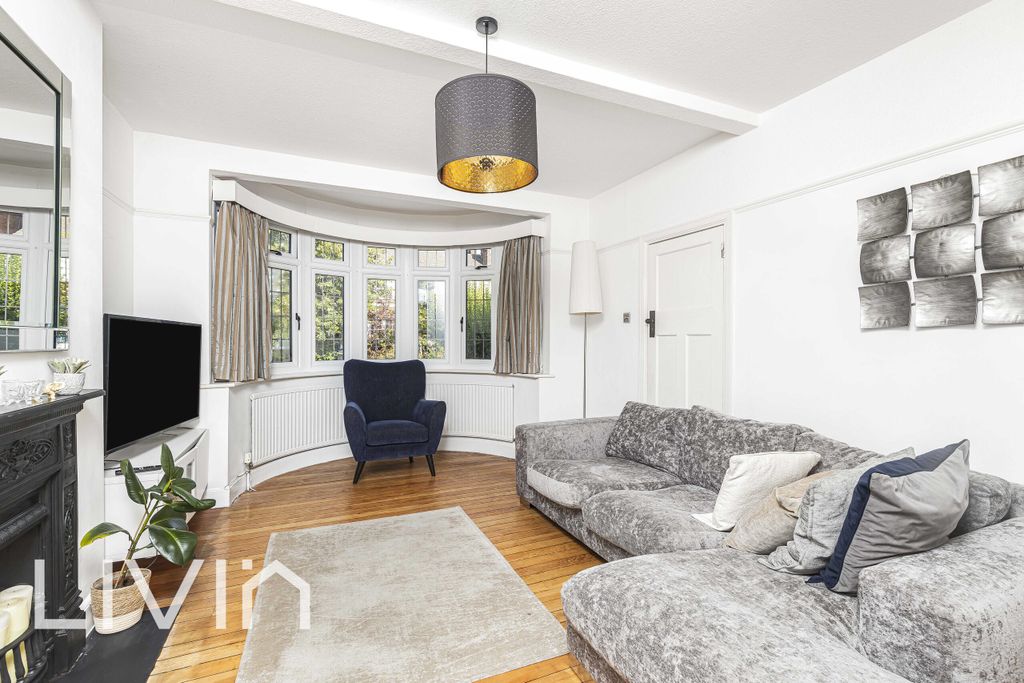 Property photo 3 of 19 025A0072