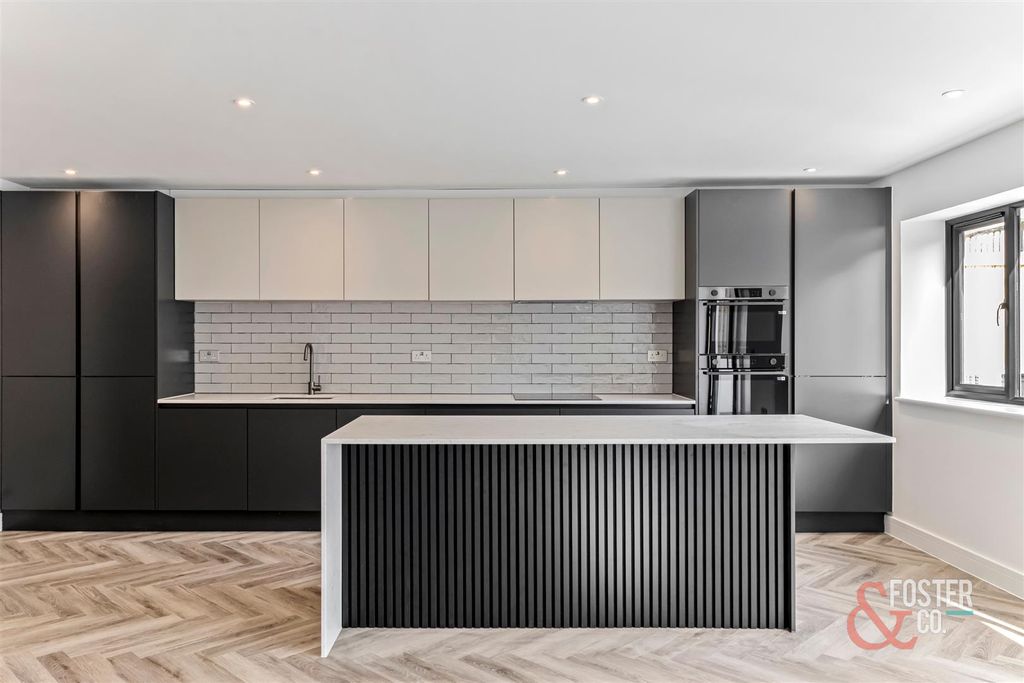 Property photo 3 of 21 Right House-014.Jpg