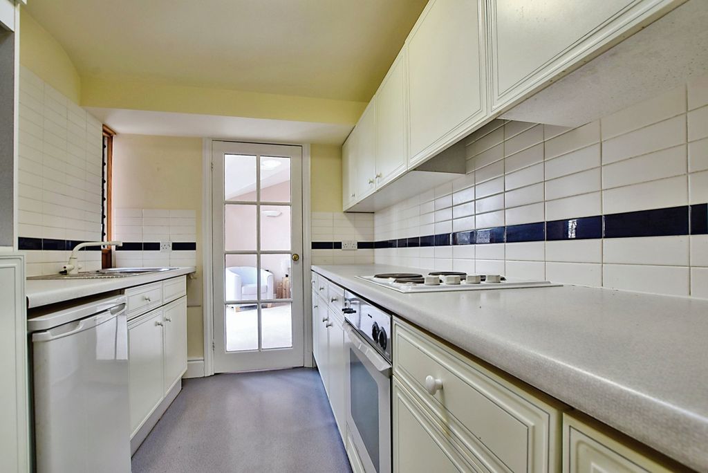 Property photo 3 of 12 Picture No. 08