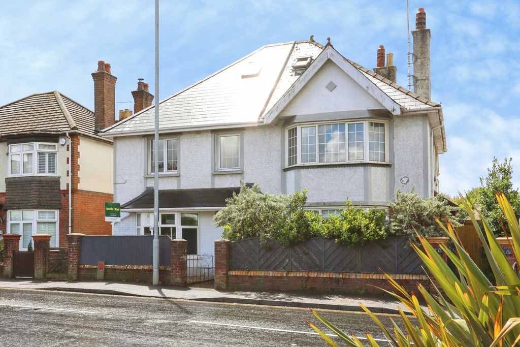 Property photo 1 of 12 Pbox-Img.Jpg
