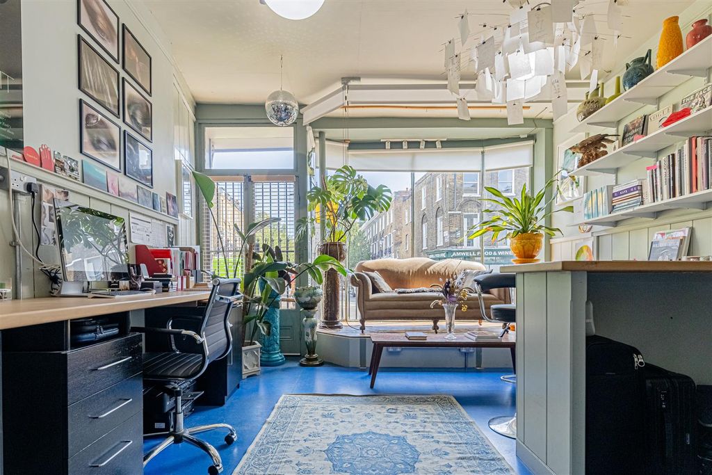 Property photo 2 of 22 2-_Osr9141-Hdr.Jpg