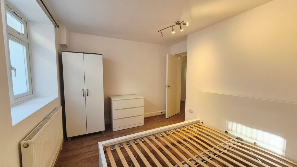 Property photo 3 of 16 Bedroom 2