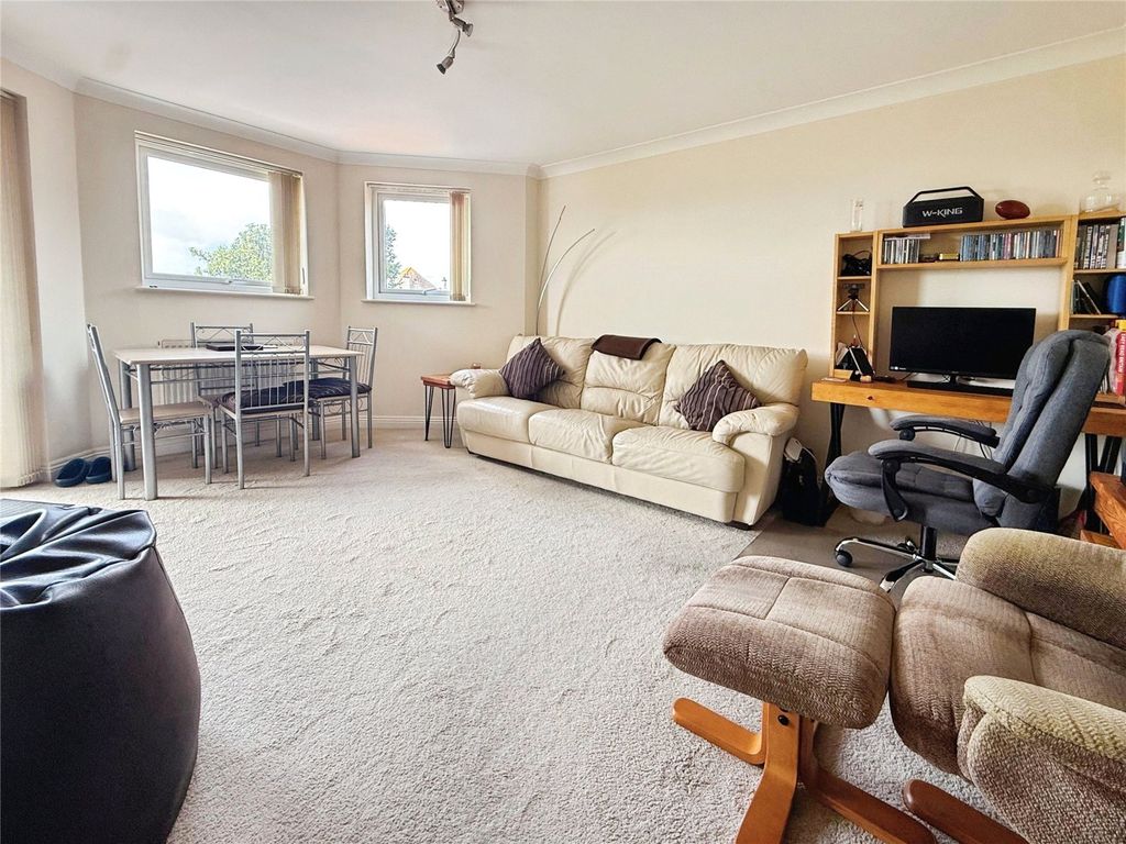 Property photo 2 of 9 Living Room