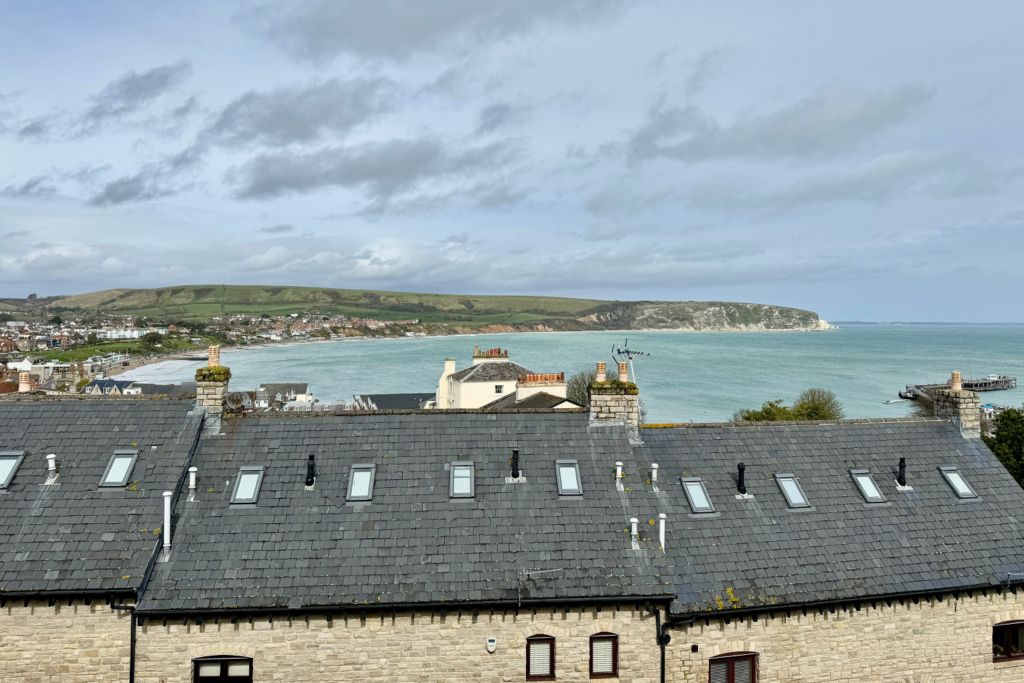 Property photo 2 of 10 Sea View