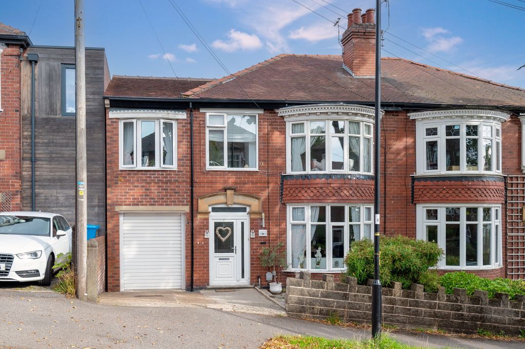 Property photo 1 of 30