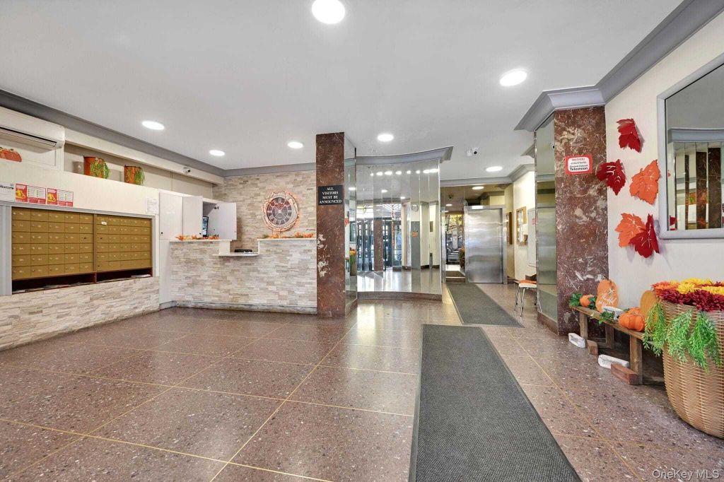 Property photo 3 of 27 <Alttext/>