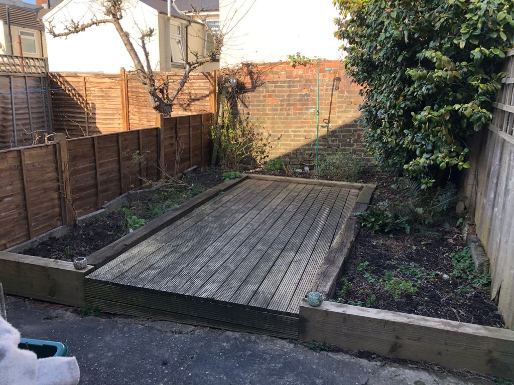 Property photo 3 of 8 Garden