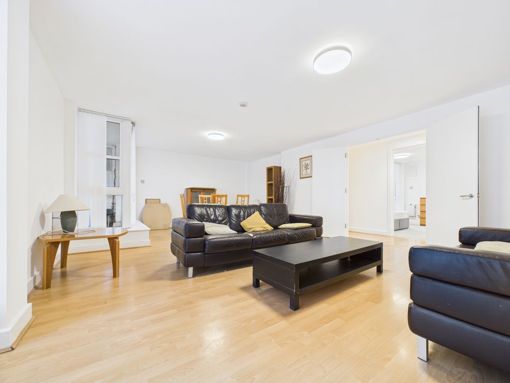 Property photo 2 of 13 Photo 3