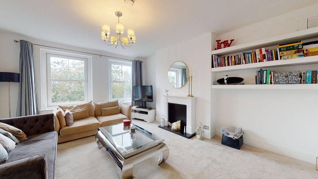 Property photo 2 of 11 Picture 2