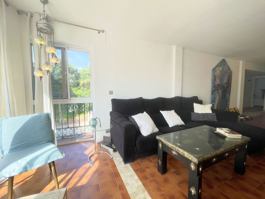 Property photo 2 of 9