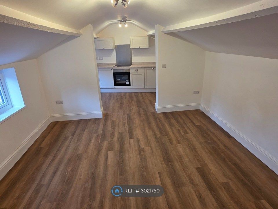 Property photo 1 of 14 Living Room