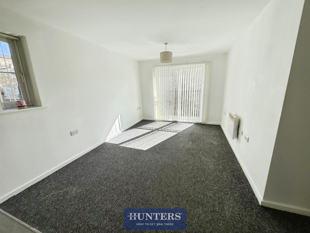 Property photo 2 of 8 Pbox-Img.Jpeg