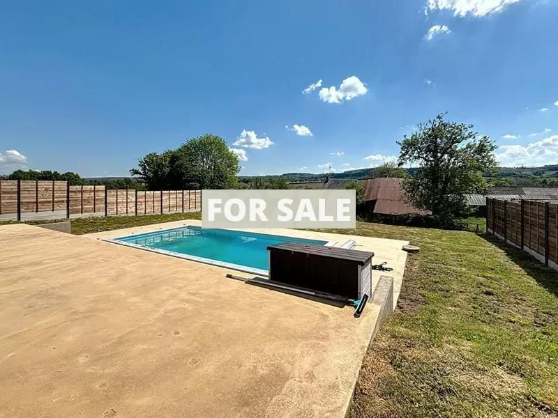 Property photo 3 of 12