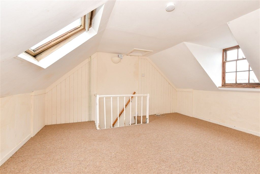 Property photo 2 of 13 Loft Room