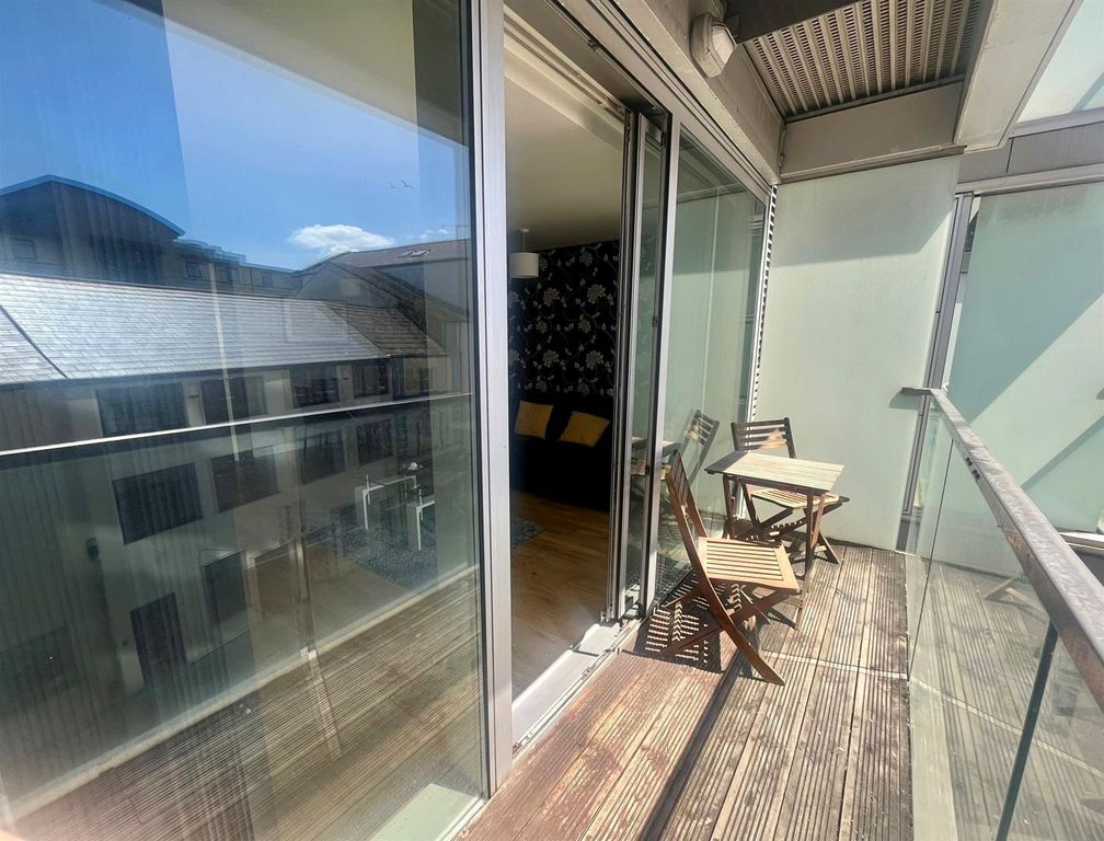 Property photo 1 of 8 Balcony.Jpg