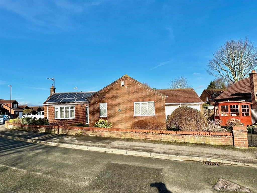 Property photo 1 of 13 External Shot.Jpg