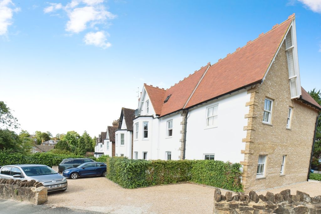 Additional image 17 of 3 bed flat for saleEpsom Road, Guildford, Surrey GU1