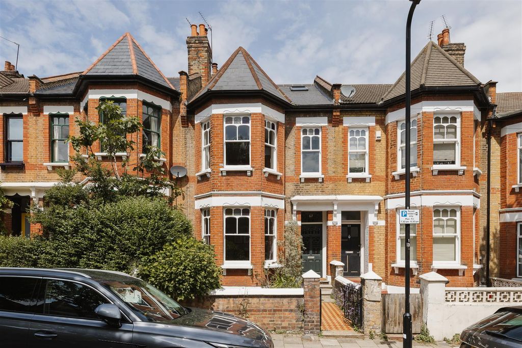 Property photo 1 of 51 Mildenhall Road, E5