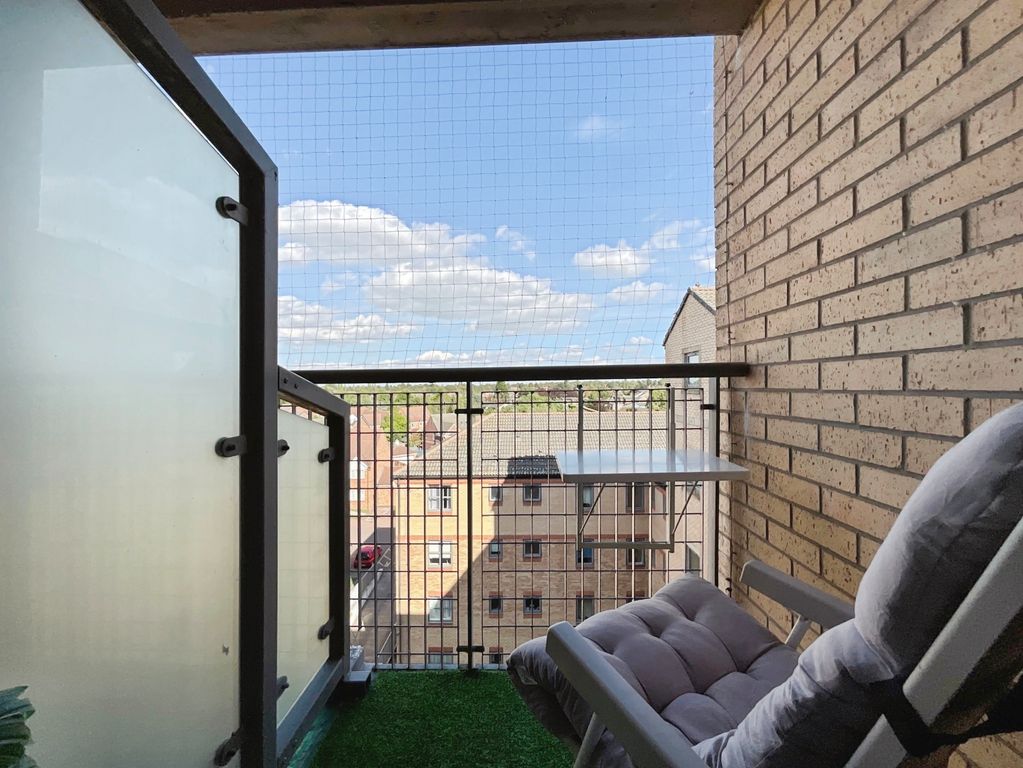 Property photo 2 of 13 73970Aea-3-4136-9Ede-29CD039Bfed2-3046-0000039D261E917E