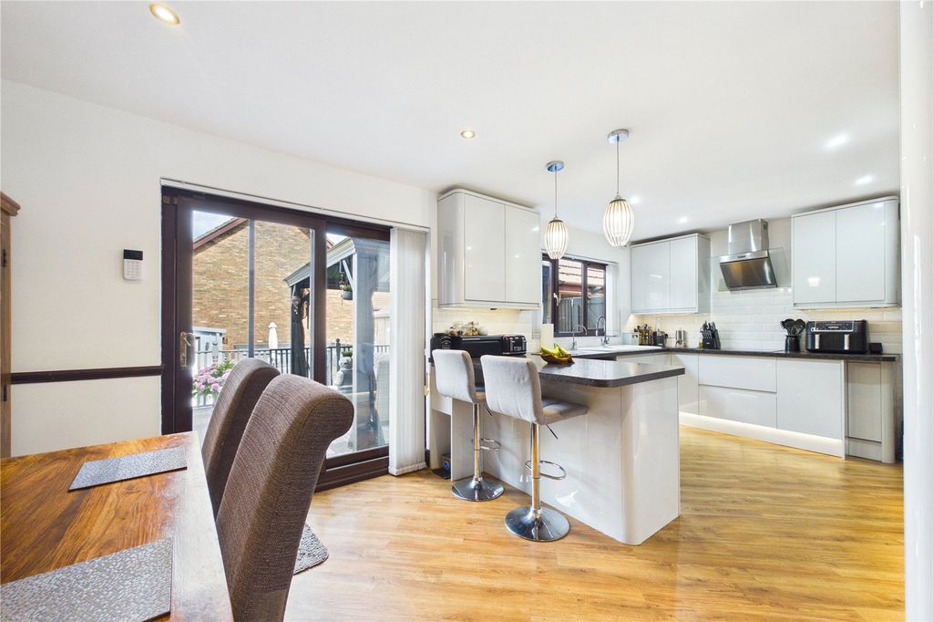 Property photo 2 of 16 Kitchen/Diner
