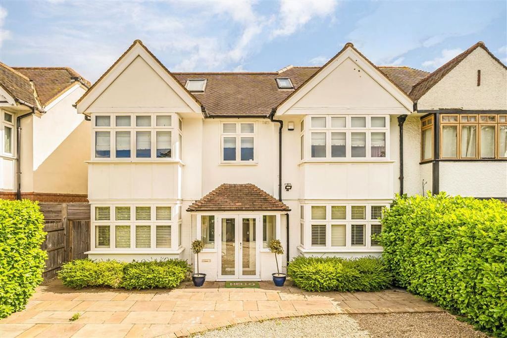 Property photo 1 of 7
