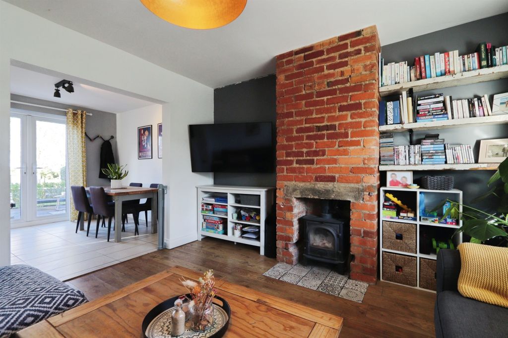 Property photo 2 of 21