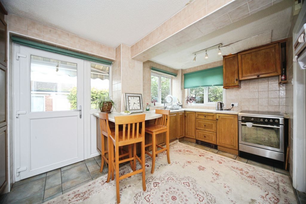 Property photo 3 of 17