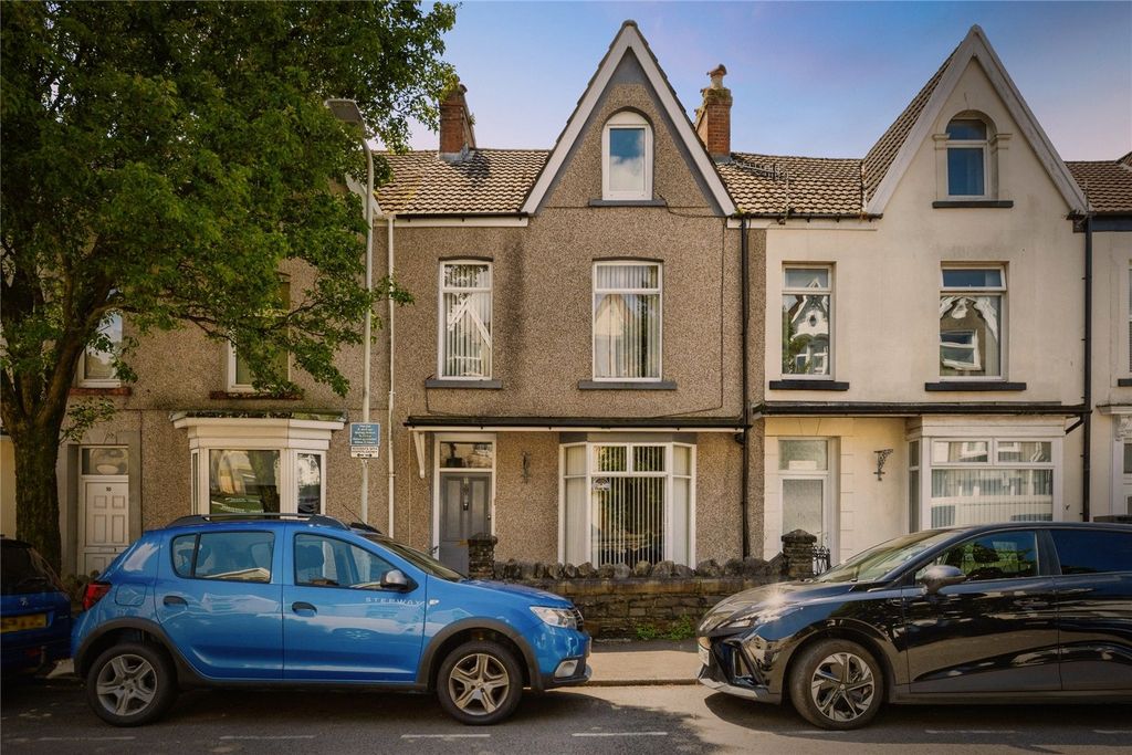 Property photo 1 of 12 Picture No. 23