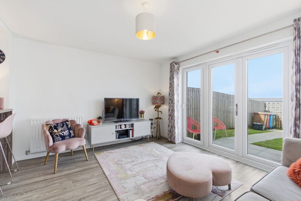 Property photo 2 of 28 5025833