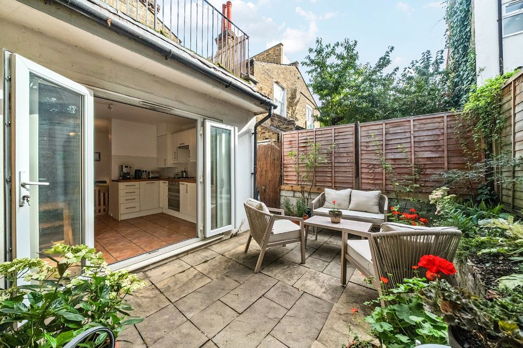 Property photo 2 of 12 Picture No. 54