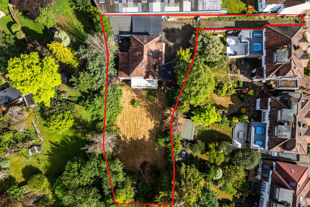 Property photo 2 of 14 1470170-2-6A1F005...