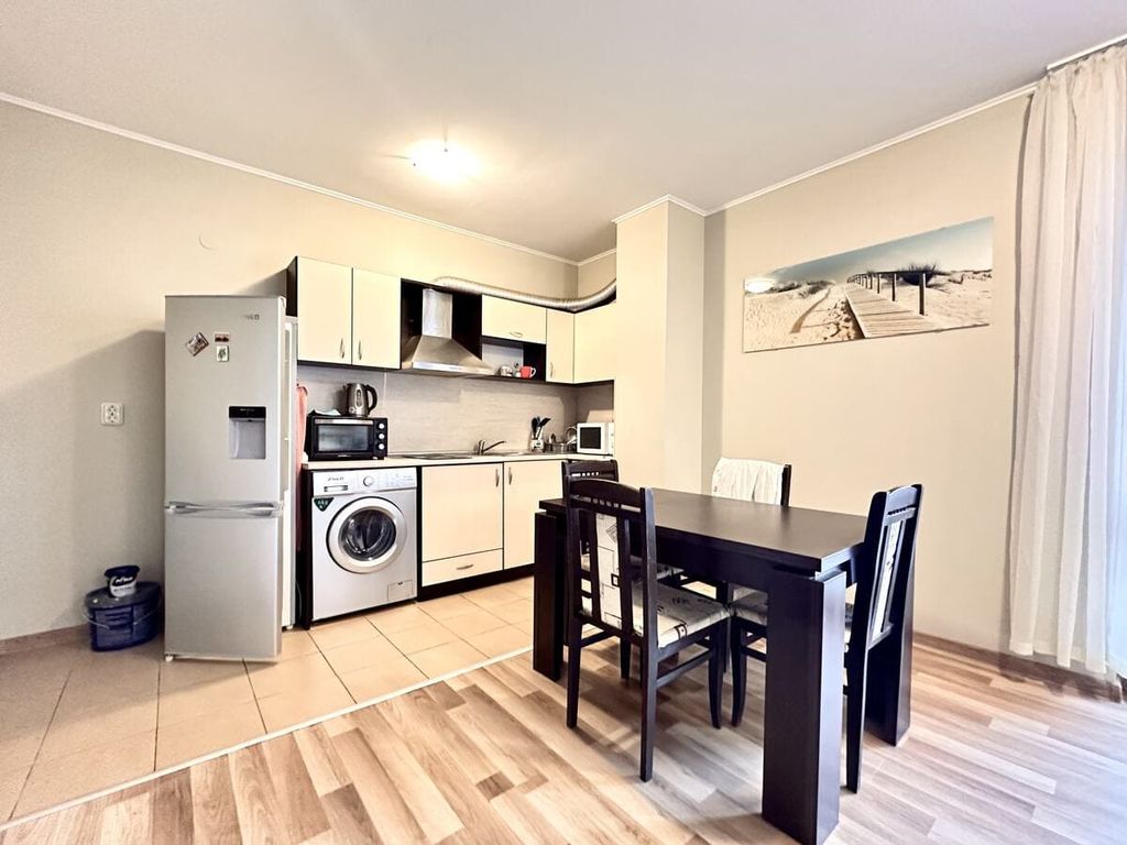 Property photo 3 of 21