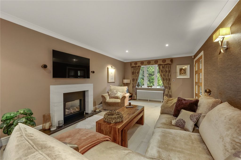 Property photo 3 of 39 Reception Room