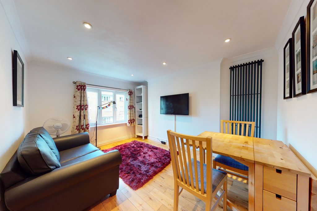 Property photo 1 of 5