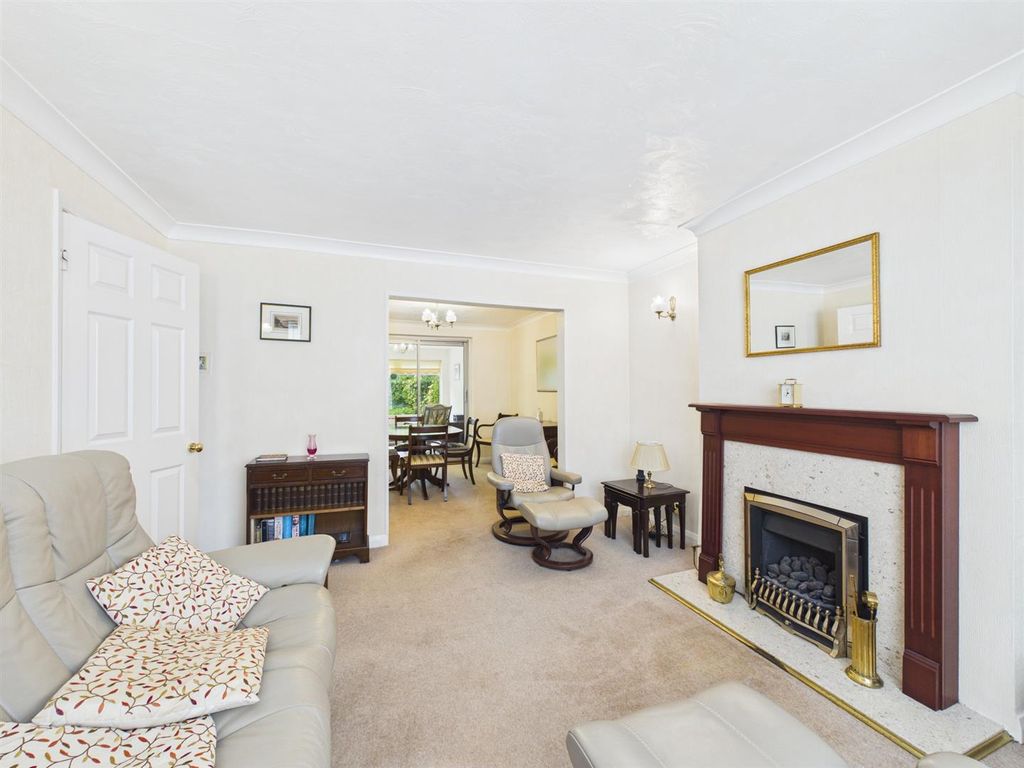 Property photo 3 of 16 Cam02435G0-Pr0239-Still002.Jpg
