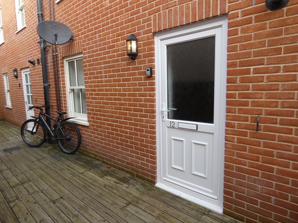 Property photo 1 of 1