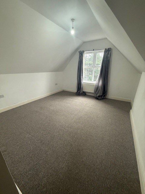 Property photo 2 of 8 8
