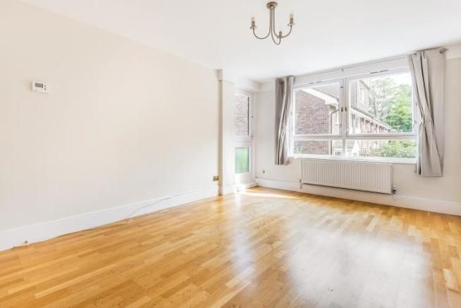 Property photo 1 of 7 Reception