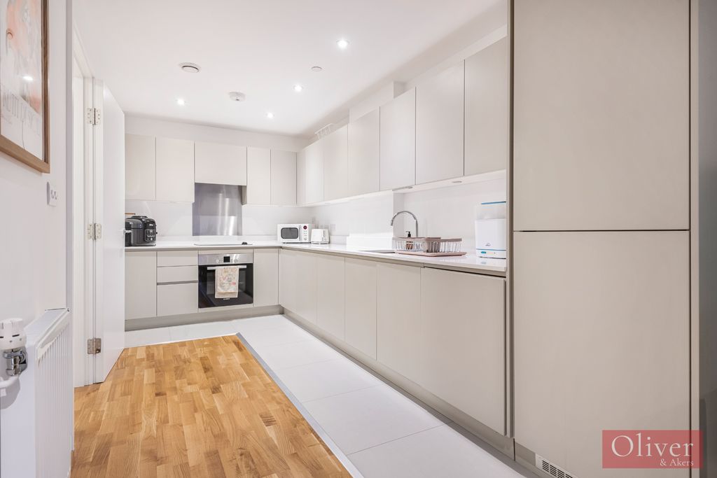 Property photo 3 of 10 Photo 8