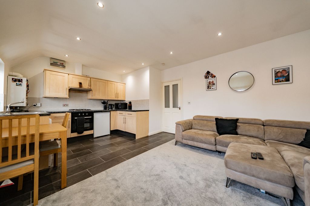 Property photo 1 of 9 Dsc00138