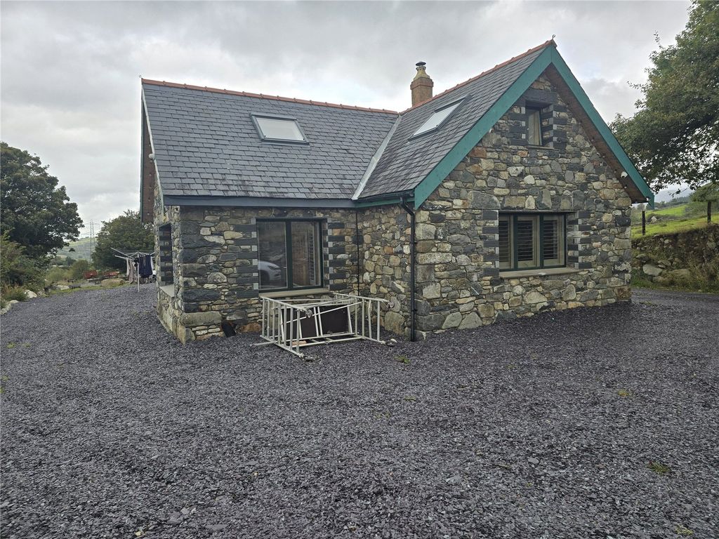 Property photo 1 of 22 Picture No. 12
