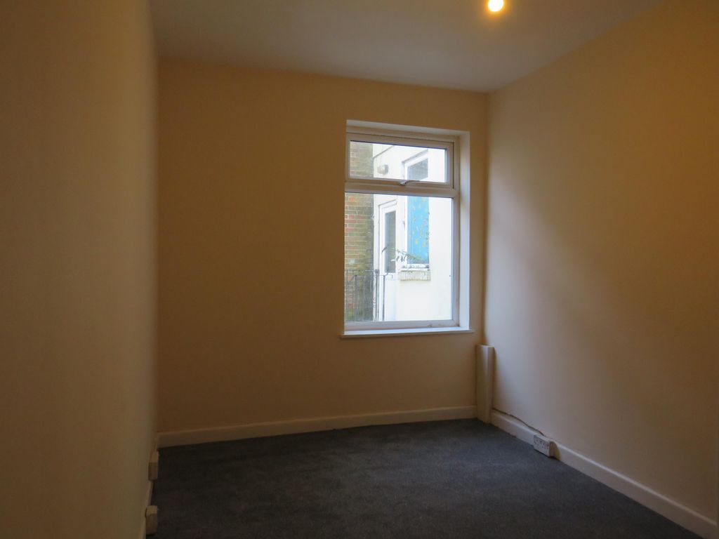 Property photo 3 of 4 Bedroom