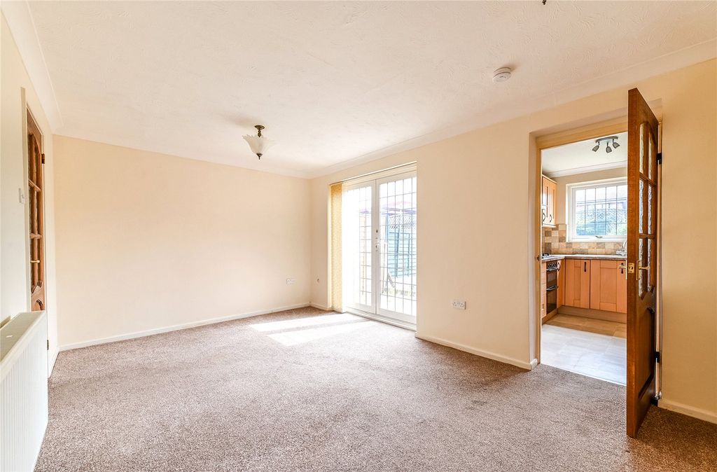Property photo 3 of 23 Picture No. 25