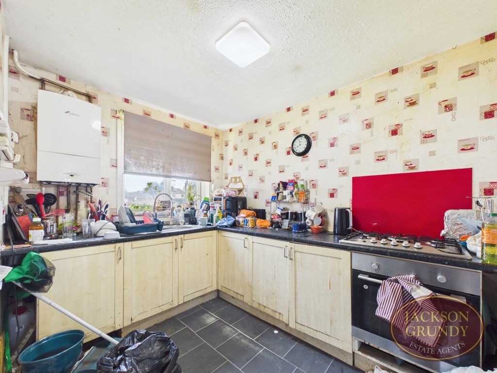 Property photo 3 of 7 Booth Meadow Court